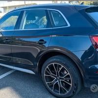 AUDI Q5 2.0 cc 190CV 4x4 s-tronic


