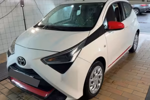 Toyota Aygo 1.0 5 porte/ neopatentati/FINANZIAMENT