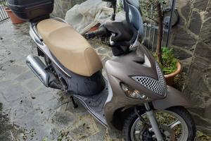 scooter Suzuky Sixteen 150cc