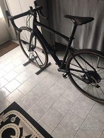 Bici da corsa in alluminio BMC come nuova