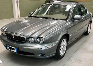 jaguar X type   V6  2500  4WD anno 2003