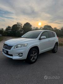 Toyota RAV 4 RAV4 Crossover 2.2 D-4D 150 CV Lounge