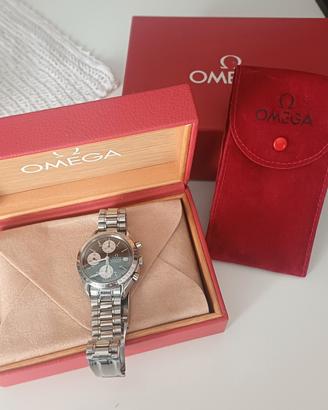 Omega Speedmaster automatic date