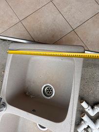 Lavabo da cucina in resina