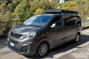 Peugeot Traveller