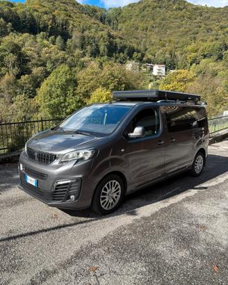 Peugeot Traveller