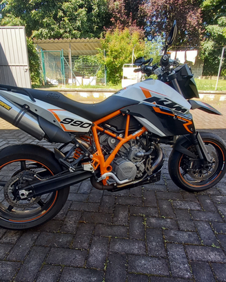Supermoto ktm 990 smr 2013