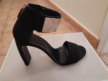 sandalo nero vic matie'