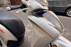 Honda sh 350 sport