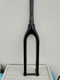 FORCELLA MTB 29 CARBONIO 15X100mm