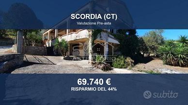 Immobile in asta di 136 m² con più di 5 locali e b