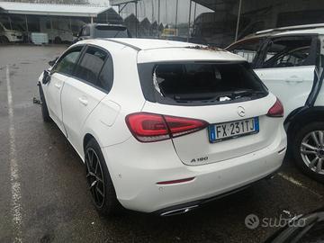 mercedes a180 incidentata