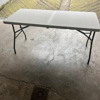 Tavolo plastica pieghevole rettangolare