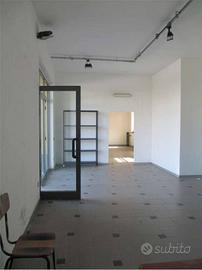 Immobile di 80 m² con 2 locali a Capannori