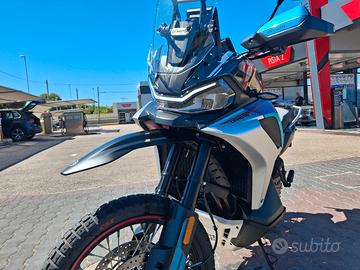 CF MOTO MT 800 X