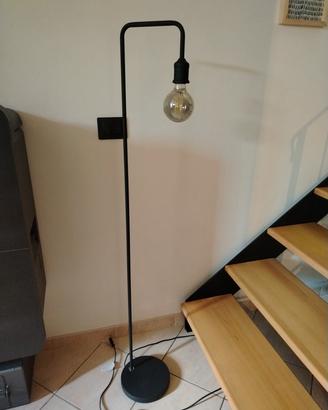 Lampada da terra industrial