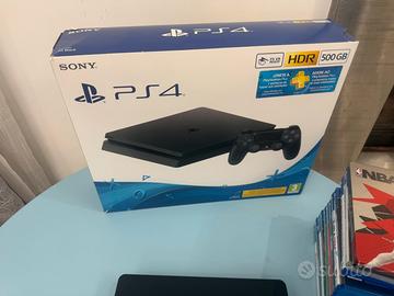 Play Station 4 500 gb 2 controller+giochi spedizio
