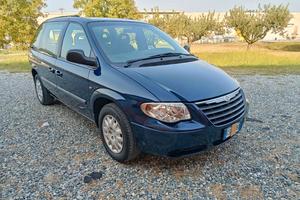 Chrysler Voyager 2.5 Tdi