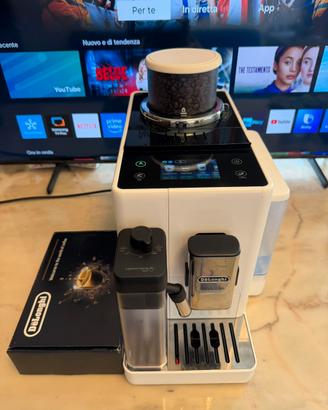 3 mesi di vita ! Macchina caffè Delonghi Rivelia