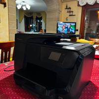 Stampante HP OfficeJet Pro 8715 (Come nuova)