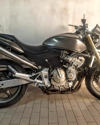Honda Hornet 600/PERMUTO 