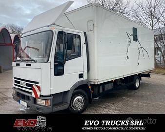 IVECO 75 E14 TRASPORTO CAVALLI
