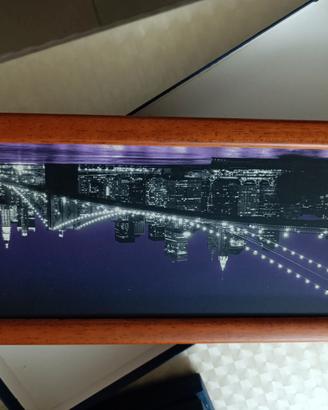 Quadro con cornice in legno