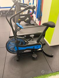 Air Bike Stormstrike 2k di CAPITAL SPORTS