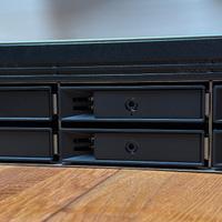 Synology RS1219+