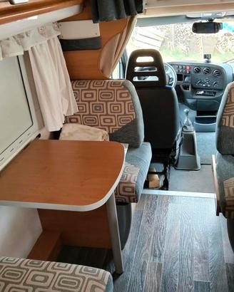 camper mansardato mobilvetta huari con portabici 