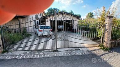 cancello in ferro 