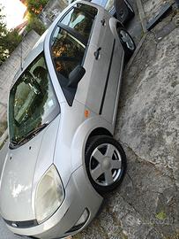 FORD Fiesta 3ª serie - 2004
