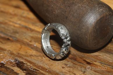 Anello artigianale in argento