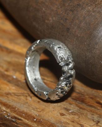 Anello artigianale in argento