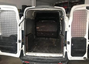 Allestimento fiat dobló