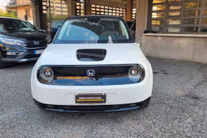 Honda e