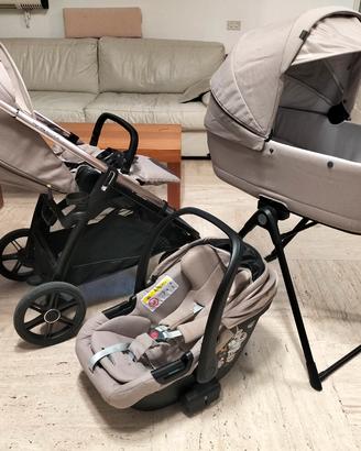 trio inglesina aptica