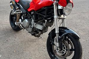 DUCATI MONSTER 800 S2R