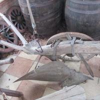 Grande aratro dell'ottocento