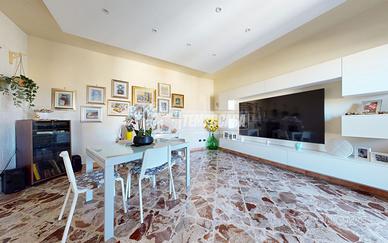 Trilocale al terzo piano, zona sud.