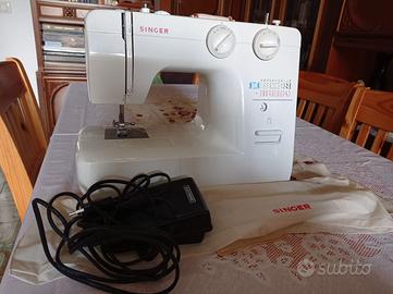 Macchina cucitrice Singer 1120