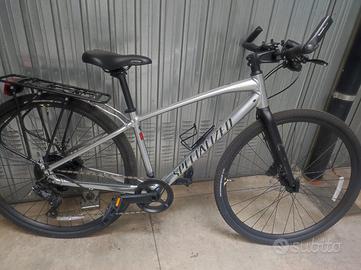Bicicletta Sirrus Specialized 3.0