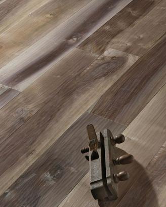 Parquet Maxi listoni in noce nazionale