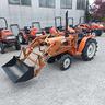 trattorino-kubota-con-benna-anteriore