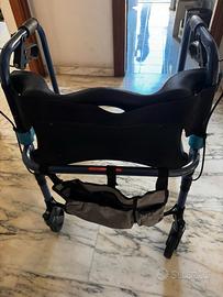 Deambulatore pieghevole con sedile e freni + borsa