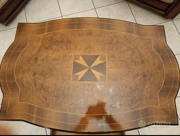 Tavolino in arte povera