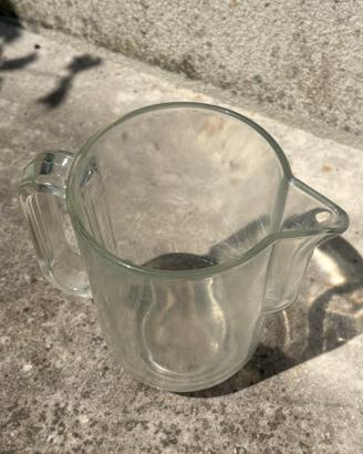 Caraffa in vetro