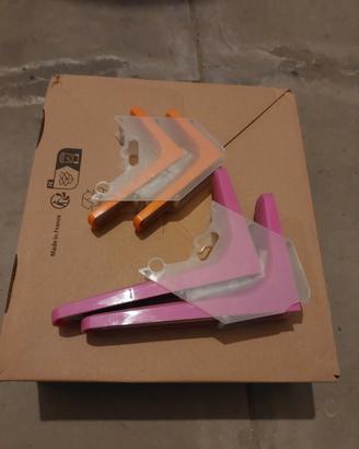 staffe per mensole colorate