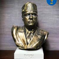 Benito Mussolini busto stampa 3D