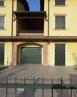 Villa di 282 m² con 5 locali e box auto a Castelfr